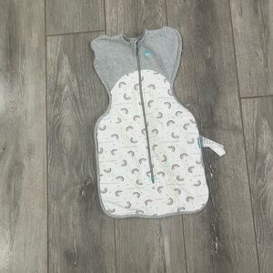 Love to dream swaddle 2.5 tog size small (8-13 lbs)